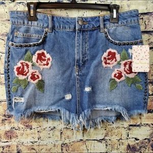 Free People Rose Embroidered Denim Skirt Size 29